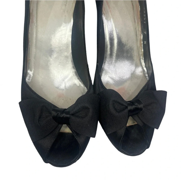Stuart Weitzman Satin Open  Peep Toe High Heels Bow Accents | Black | Siz… - Picture 6 of 16
